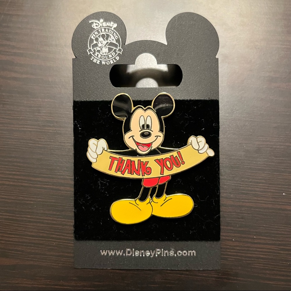 2004 Disney collectors pin Mickey Thank You banner